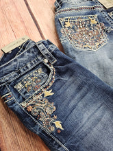 Load image into Gallery viewer, Shania Bootcut Jean