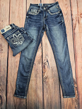 Load image into Gallery viewer, Susan Skinny Jeans