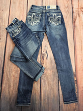 Load image into Gallery viewer, Susan Skinny Jeans