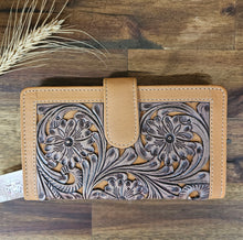 Load image into Gallery viewer, Carved Leather Wallet