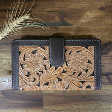 Load image into Gallery viewer, Carved Leather Wallet