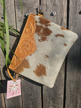 Load image into Gallery viewer, Leather & Hide Crossbody Clutch