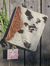 Load image into Gallery viewer, Leather & Hide Crossbody Clutch