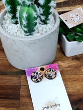 Load image into Gallery viewer, 20mm Glitter Resin Studs - Multiple Options