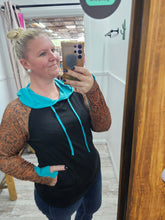 Load image into Gallery viewer, Wipper Wind Hooded Top