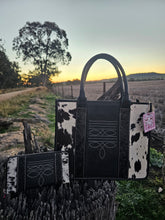 Load image into Gallery viewer, BossBabe Boot Stitch Handbag
