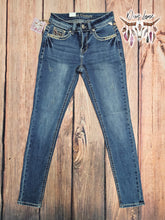 Load image into Gallery viewer, Scarlett Skinny Jeans