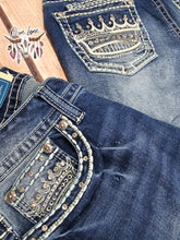 Load image into Gallery viewer, Stephanie Bootcut Jean