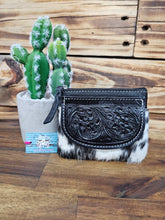 Load image into Gallery viewer, Leather & Hide Zip Coin Purse