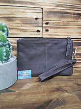 Load image into Gallery viewer, Hide & Leather Clutch
