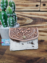 Load image into Gallery viewer, Leather & Hide Coin Purse