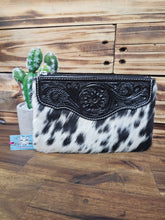 Load image into Gallery viewer, Hide & Leather Clutch