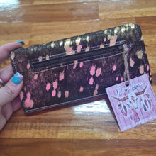 Load image into Gallery viewer, Leather & Hide Wallet