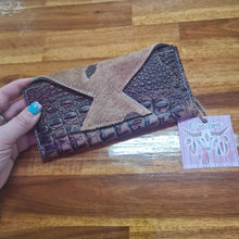 Load image into Gallery viewer, Leather & Hide Wallet