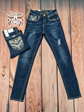 Load image into Gallery viewer, Serena Skinny Jeans