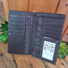 Load image into Gallery viewer, Slim Cowhide Wallet
