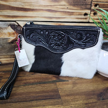 Load image into Gallery viewer, Hide &amp; Leather Clutch
