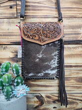 Load image into Gallery viewer, Leather &amp; Hide Phone Bag
