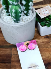 Load image into Gallery viewer, 20mm Glitter Resin Studs - Multiple Options
