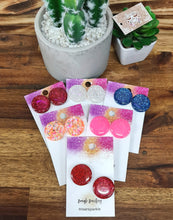 Load image into Gallery viewer, 25mm Glitter Resin Studs - Multiple Options
