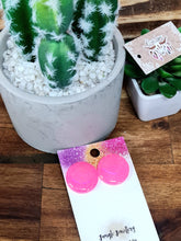 Load image into Gallery viewer, 25mm Glitter Resin Studs - Multiple Options
