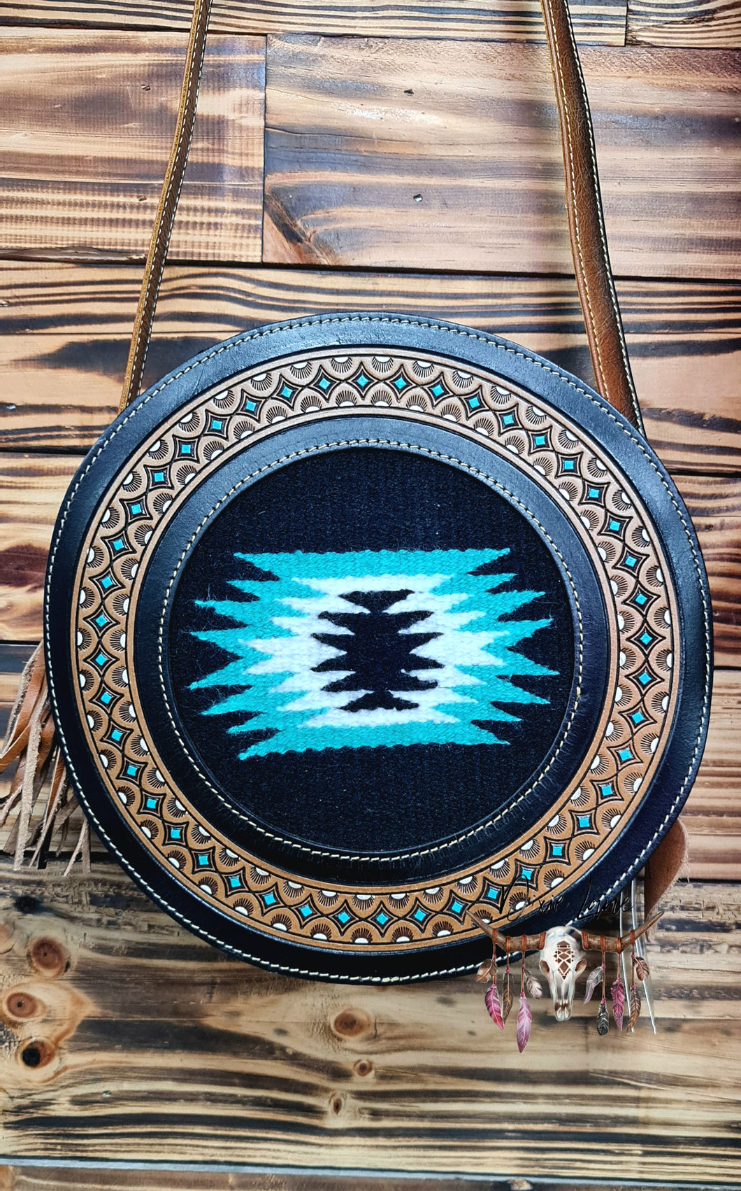 Tooled Round Saddle Blanket Bag