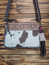 Load image into Gallery viewer, Leather &amp; Hide Crossbody Clutch
