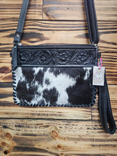 Load image into Gallery viewer, Leather &amp; Hide Crossbody Clutch
