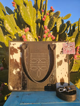Load image into Gallery viewer, BossBabe Boot Stitch Handbag
