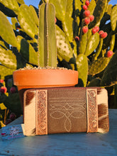 Load image into Gallery viewer, BossBabe Boot Stitch Wallet
