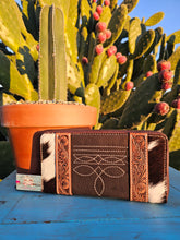 Load image into Gallery viewer, BossBabe Boot Stitch Wallet
