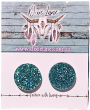 Load image into Gallery viewer, Circle Glitter Studs
