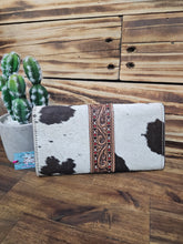 Load image into Gallery viewer, Tooled Leather &amp; Hide Wallet
