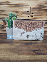 Load image into Gallery viewer, Hide &amp; Leather Clutch
