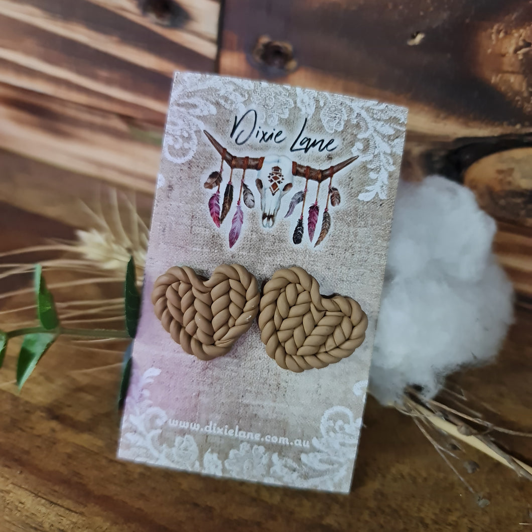 Clay Knit Heart Studs - Camel
