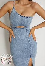 Load image into Gallery viewer, Katy Denim dress
